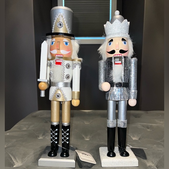 Christmas nutcrackers - Picture 1 of 2